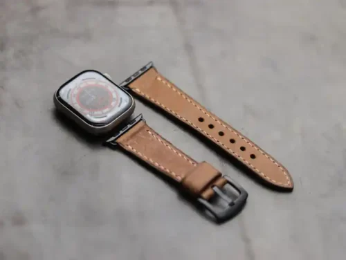 Rusty Brown Handcrafted Leather Apple Watch Straps – Customizable, Premium Grade